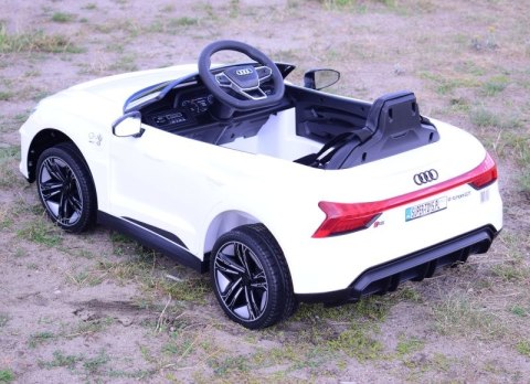 AUTO NA AKUMULATOR AUDI RS E-TRON GT , MIĘKKIE KOŁA, MIEKKIE SIEDZENIE, SUPER JAKOSĆ/QLS6888 AUTO NA AKUMULATOR AUDI RS E-TRON GT , MIĘKKIE KOŁA, MIEKKIE SIEDZENIE, SUPER JAKOSĆ/QLS6888