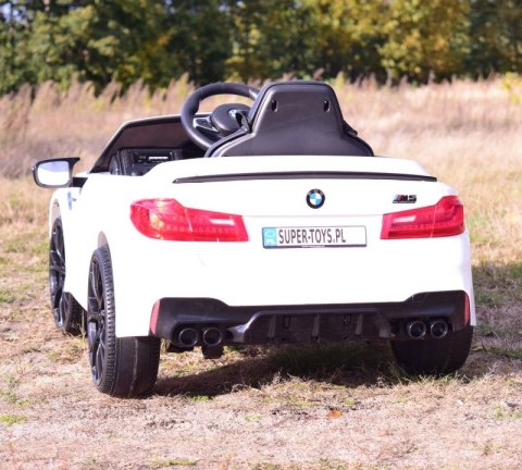 ORYGINALNE BMW M5 24V Z FUNKCJĄ DRIFTU - MIĘKKIE KOŁA, MIĘKKIE SIEDZENIE /SX2118 ORYGINALNE BMW M5 24V Z FUNKCJĄ DRIFTU - MIĘKKIE KOŁA, MIĘKKIE SIEDZENIE /SX2118
