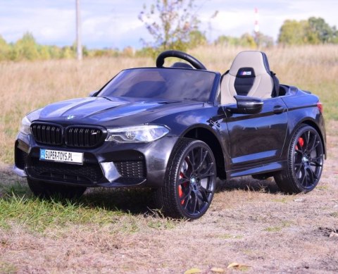 ORYGINALNE BMW M5 24V Z FUNKCJĄ DRIFTU - MIĘKKIE KOŁA, MIĘKKIE SIEDZENIE /SX2118 ORYGINALNE BMW M5 24V Z FUNKCJĄ DRIFTU - MIĘKKIE KOŁA, MIĘKKIE SIEDZENIE /SX2118