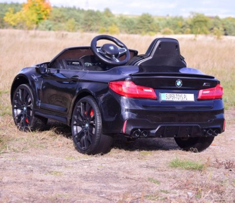 ORYGINALNE BMW M5 24V Z FUNKCJĄ DRIFTU - MIĘKKIE KOŁA, MIĘKKIE SIEDZENIE /SX2118 ORYGINALNE BMW M5 24V Z FUNKCJĄ DRIFTU - MIĘKKIE KOŁA, MIĘKKIE SIEDZENIE /SX2118