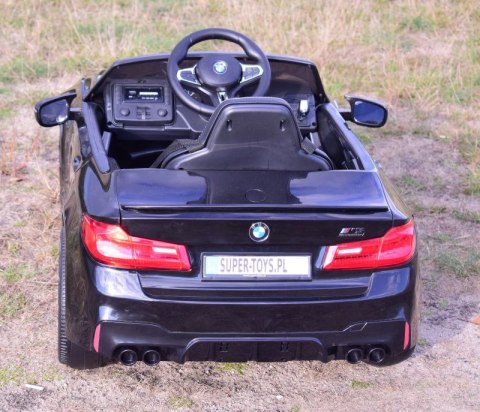 ORYGINALNE BMW M5 24V Z FUNKCJĄ DRIFTU - MIĘKKIE KOŁA, MIĘKKIE SIEDZENIE /SX2118 ORYGINALNE BMW M5 24V Z FUNKCJĄ DRIFTU - MIĘKKIE KOŁA, MIĘKKIE SIEDZENIE /SX2118