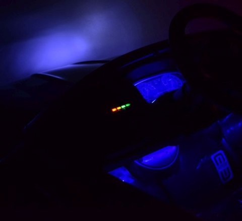 ORYGINALNE BMW M5 24V Z FUNKCJĄ DRIFTU - MIĘKKIE KOŁA, MIĘKKIE SIEDZENIE /SX2118 ORYGINALNE BMW M5 24V Z FUNKCJĄ DRIFTU - MIĘKKIE KOŁA, MIĘKKIE SIEDZENIE /SX2118