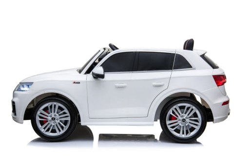AUDI Q5 2 OSOBOWE, MIĘKKIE KOŁA, MIĘKKIE SIEDZENIE, PANEL ,PEŁNA OPCJA/Q5-TWO SEATS AUDI Q5 2 OSOBOWE, MIĘKKIE KOŁA, MIĘKKIE SIEDZENIE, PANEL ,PEŁNA OPCJA/Q5-TWO SEATS