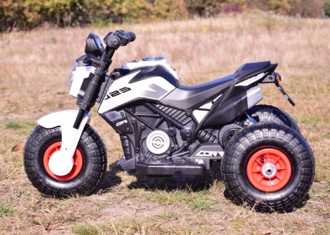 MOTOR ŚCIGACZ NA POMPOWANYCH KOŁACH, DWA SILNIKI SUPER NOWOŚĆ/TK103 MOTOR ŚCIGACZ NA POMPOWANYCH KOŁACH, DWA SILNIKI SUPER NOWOŚĆ/TK103