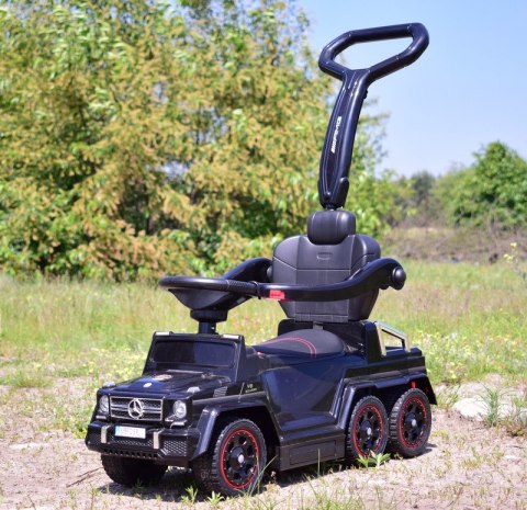 JEŹDZIK NA AKUMULATOR, PCHACZ, ODPYCHACZ MERCEDES G 63 AMG 6X6, MIĘKKIE KOŁA, DASZEK , STEROWANIE RĄCZKĄ /1838 LONG JEŹDZIK NA AKUMULATOR, PCHACZ, ODPYCHACZ MERCEDES G 63 AMG 6X6, MIĘKKIE KOŁA, DASZEK , STEROWANIE RĄCZKĄ /1838 LONG