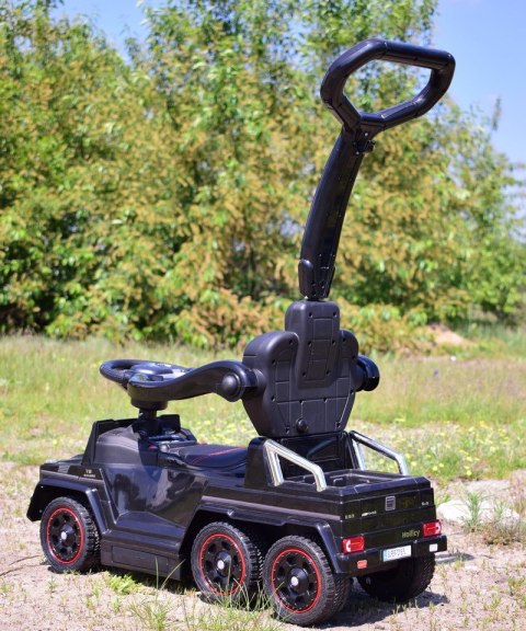 JEŹDZIK NA AKUMULATOR, PCHACZ, ODPYCHACZ MERCEDES G 63 AMG 6X6, MIĘKKIE KOŁA, DASZEK , STEROWANIE RĄCZKĄ /1838 LONG JEŹDZIK NA AKUMULATOR, PCHACZ, ODPYCHACZ MERCEDES G 63 AMG 6X6, MIĘKKIE KOŁA, DASZEK , STEROWANIE RĄCZKĄ /1838 LONG