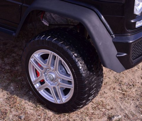 MERCEDES MAYBACH G650 4X4, 2V12V, AMORTYZATORY, MIĘKKIE KOŁA, MP4, SUPER OPCJA/G650 MERCEDES MAYBACH G650 4X4, 2V12V, AMORTYZATORY, MIĘKKIE KOŁA, MP4, SUPER OPCJA/G650