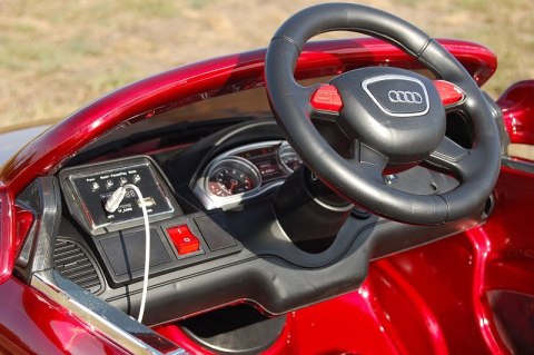 ORYGINALNE AUDI Q7 DWA SILNIKI, AMORTYZATORY PILOT, LICENCJA, LAKIER ORYGINALNE AUDI Q7 DWA SILNIKI, AMORTYZATORY PILOT, LICENCJA, LAKIER