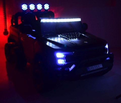 MEGA JEEP WORKS SIX 4X4, 2 X 12V MĘKKIE KOŁA, MIĘKKIE SIEDZENIE/JC003 MEGA JEEP WORKS SIX 4X4, 2 X 12V MĘKKIE KOŁA, MIĘKKIE SIEDZENIE/JC003