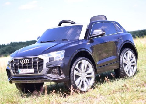 ORYGINALNE AUDI Q8 W NAJLEPSZEJ OPCJI, MIĘKKIE KOŁA, MIĘKKIE SIEDZENIE/JJ2066 ORYGINALNE AUDI Q8 W NAJLEPSZEJ OPCJI, MIĘKKIE KOŁA, MIĘKKIE SIEDZENIE/JJ2066