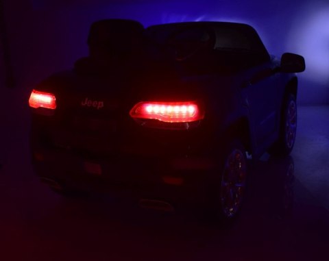 ORYGINALNY JEEP GRAND CHEROKEE, MIĘKKIE KOŁA, MIĘKKIE SIEDZENIE, SUPER WERSJA/JJ2055 ORYGINALNY JEEP GRAND CHEROKEE, MIĘKKIE KOŁA, MIĘKKIE SIEDZENIE, SUPER WERSJA/JJ2055