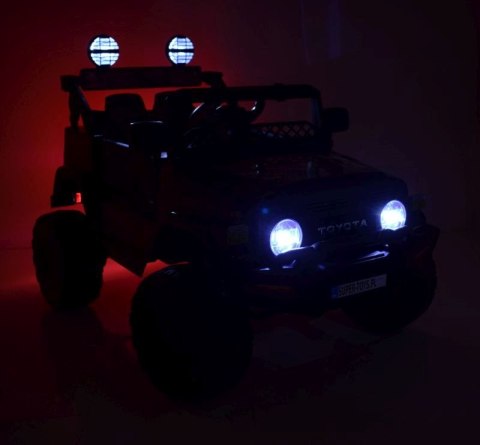 TOYOTA FJ CRUISER NA AKUMULATOR WERSJA 4X4, 180 WAT/JJ2099 TOYOTA FJ CRUISER NA AKUMULATOR WERSJA 4X4, 180 WAT/JJ2099