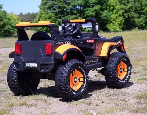 WIELKI JEEP, KOPARKA NA AKUMULATOR 4X4 Z PILOTEM/XZ-1158 WIELKI JEEP, KOPARKA NA AKUMULATOR 4X4 Z PILOTEM/XZ-1158