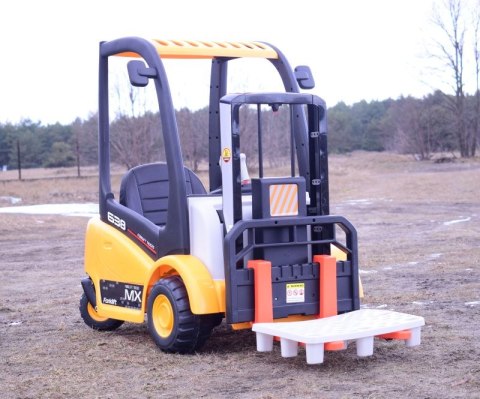 WIELKI WÓZEK WIDŁOWY Z OBROTOWYMI KÓŁKAMI/XMX638 WIELKI WÓZEK WIDŁOWY Z OBROTOWYMI KÓŁKAMI/XMX638