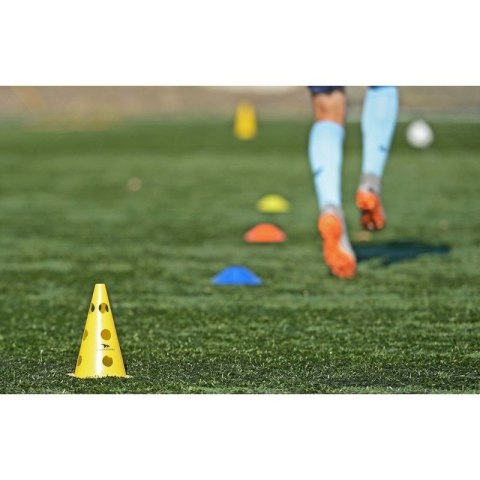 Pachołki treningowe Yakimasport z otworami 100042 Pachołki treningowe Yakimasport z otworami 100042